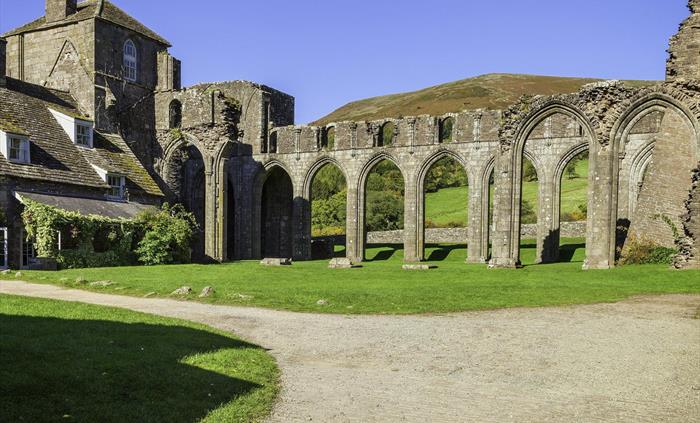 Llanthony Priory